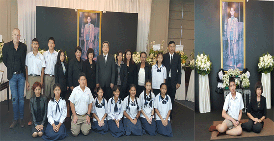 ลงนามถวายอาลัย ร.9